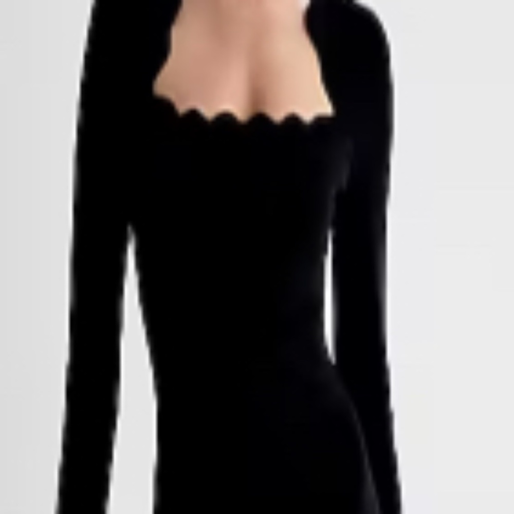 Brand new Square Neck Open Back Scalloped Mini Sweater Dress Size: XL